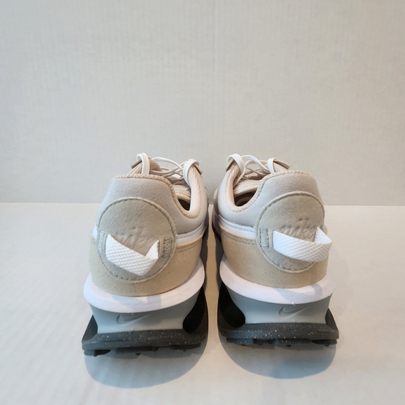 NWOB Nike Air Max Pre Day Shoes - Picture 4 of 13